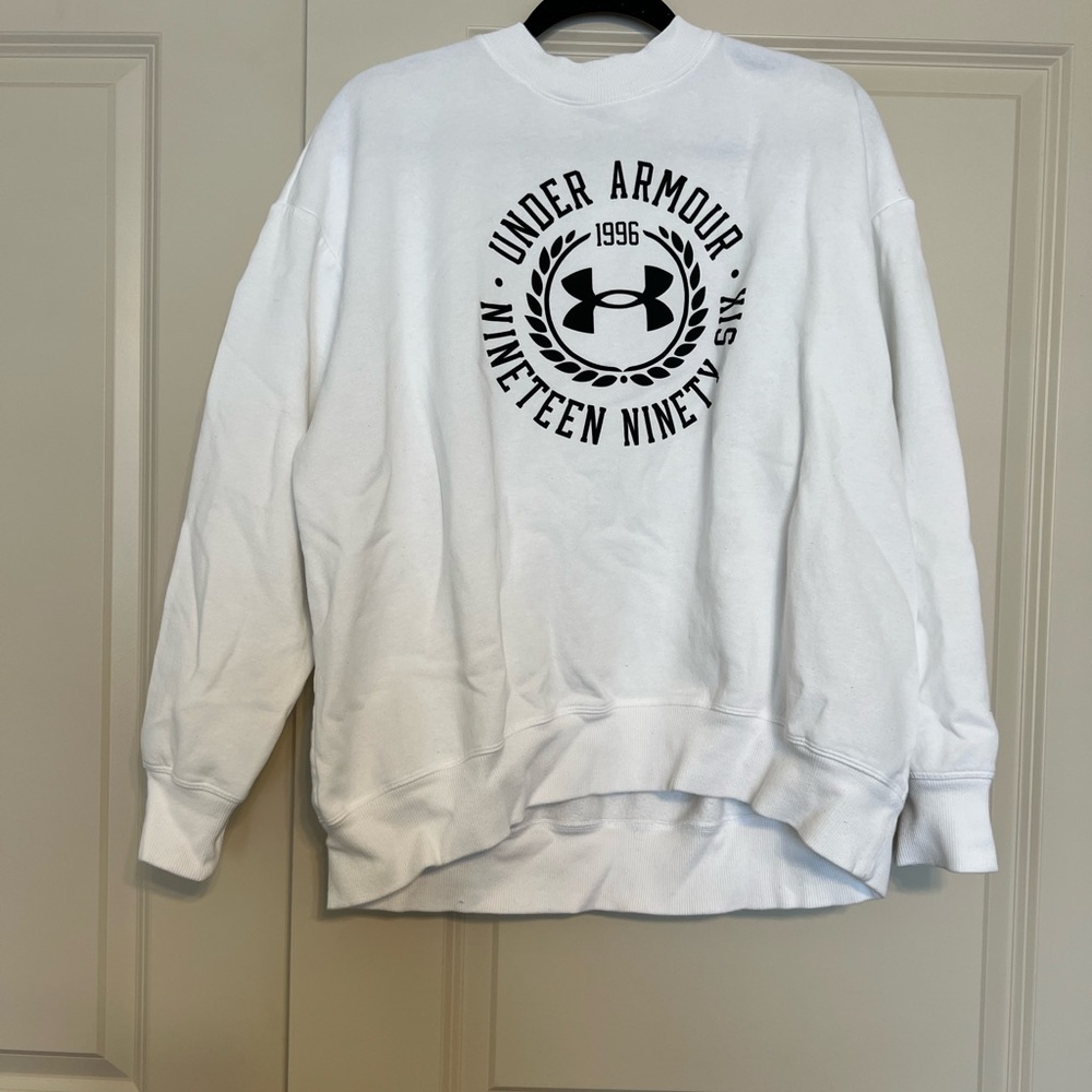 Under Armour white sweatshirt large
